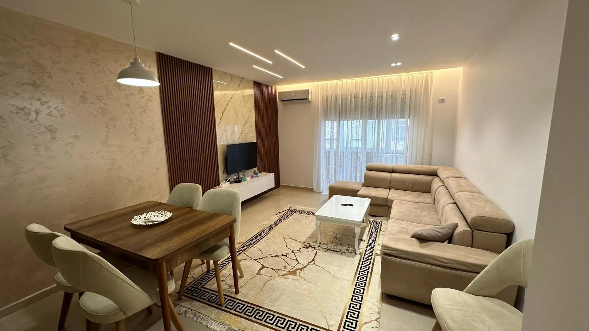 Br Apartment ドゥラス