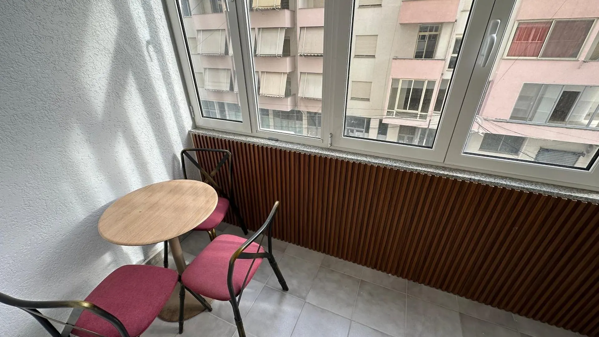 Br Apartment ドゥラス